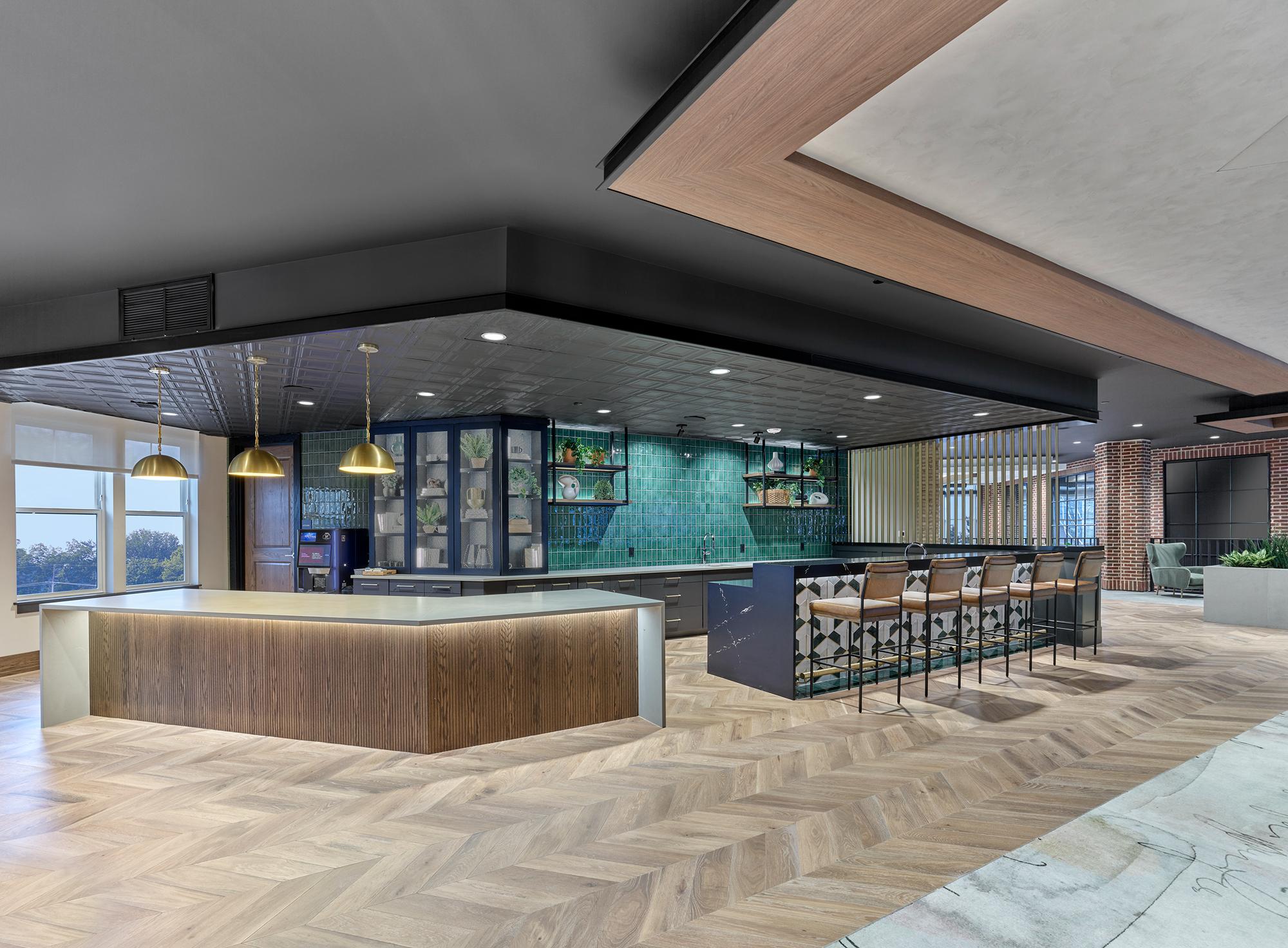 333 North Broad Resident Bar