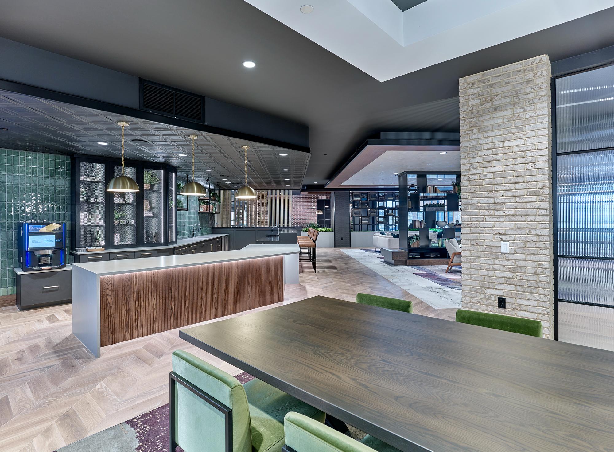 333 North Broad Resident Bar